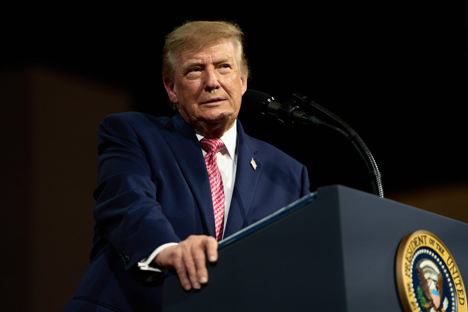 Live stream: President Trump holds midterm rally at Clemson University