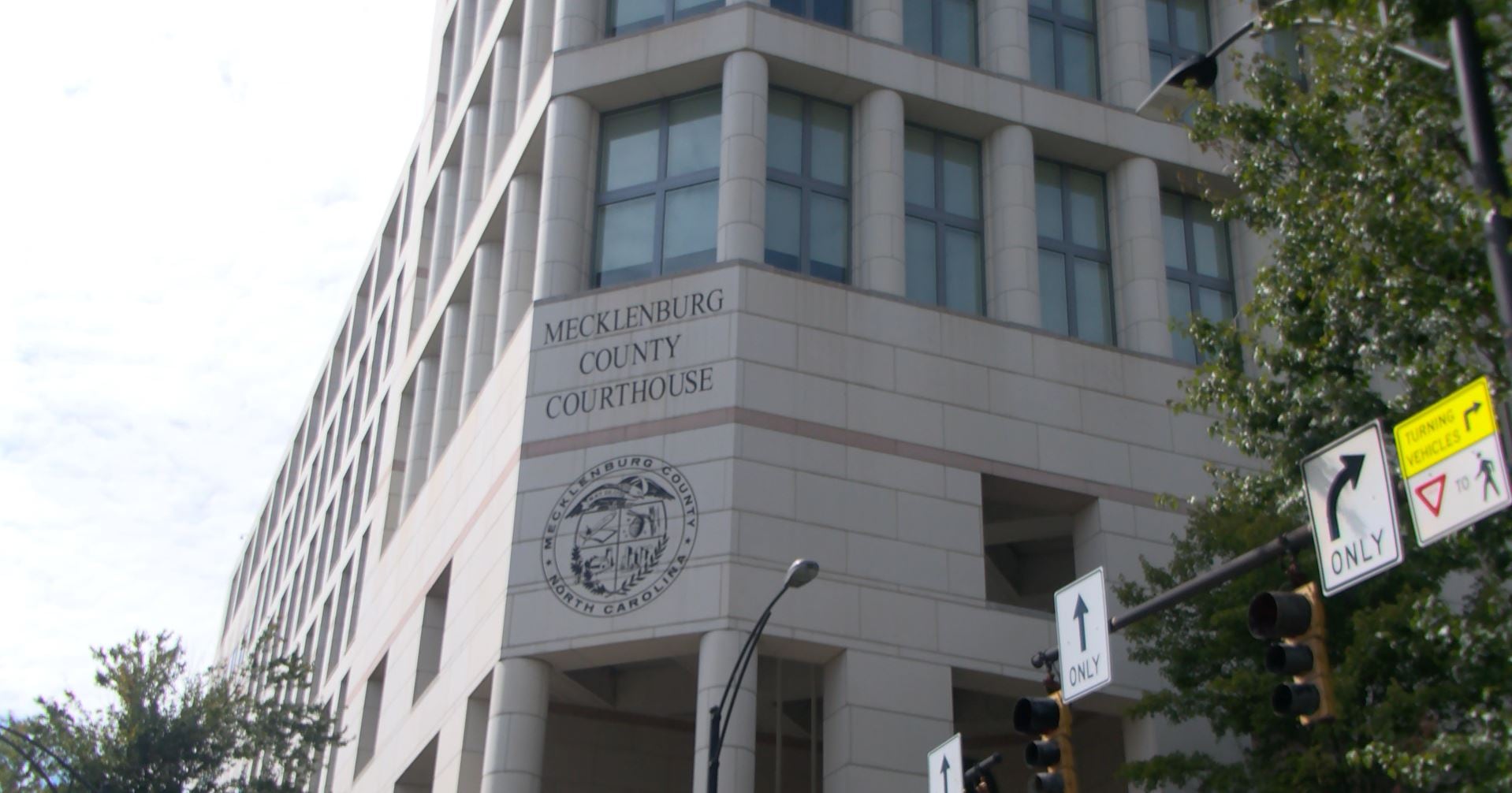 Racist Text Thread Raises Questions About Charlotte-Mecklenburg Police Cases