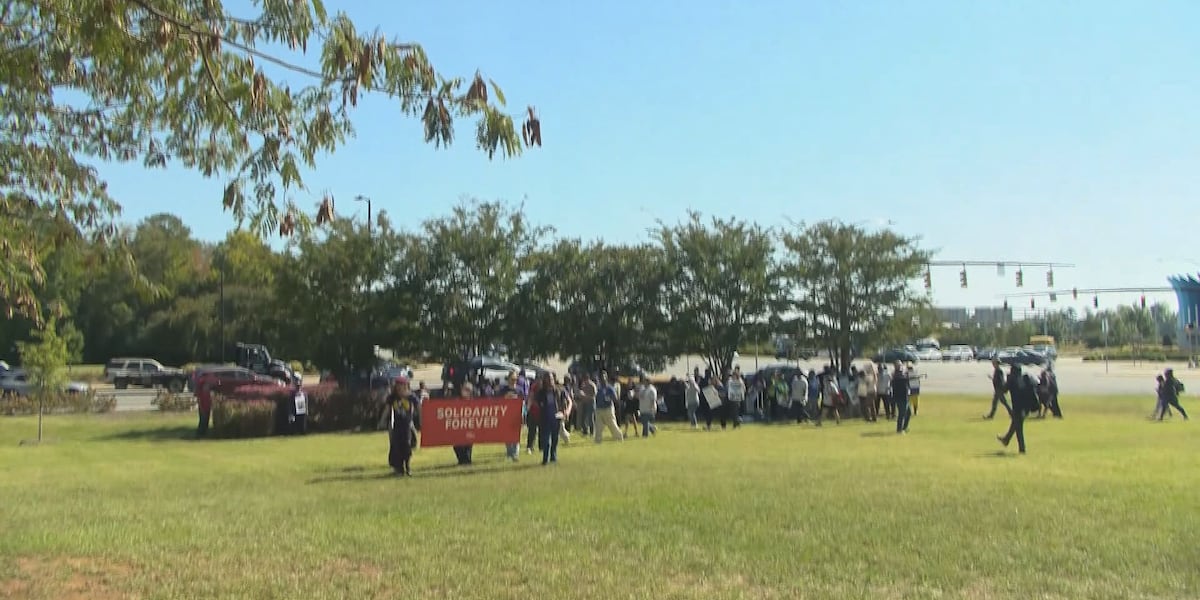 Charlotte airport workers hold 24-hour strike after colleague's death