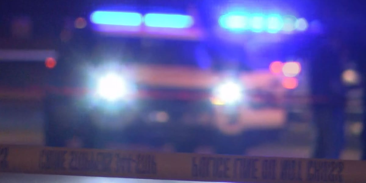 Pedestrian hit, seriously injured in southeast Charlotte, MEDIC says