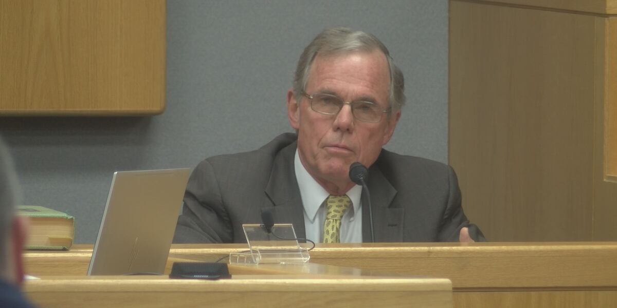 WBTV reporter asks judge to hold Gaston DA in contempt for violating ...