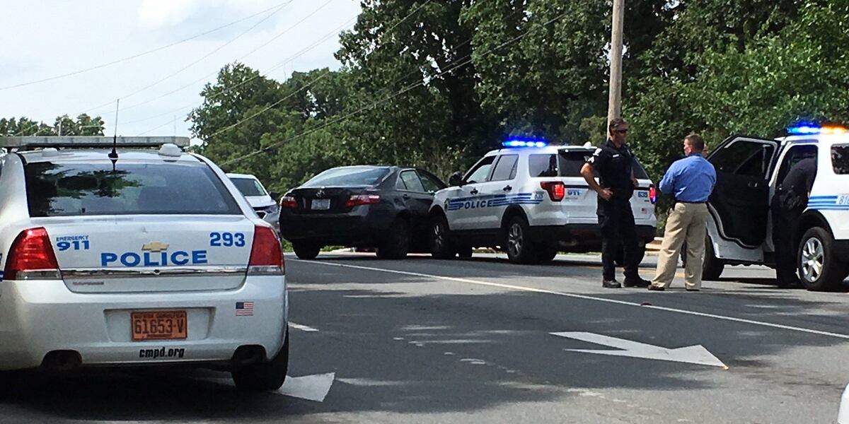 Cmpd Cruiser Three men arrested after police chase leads to crash involving CMPD ...
