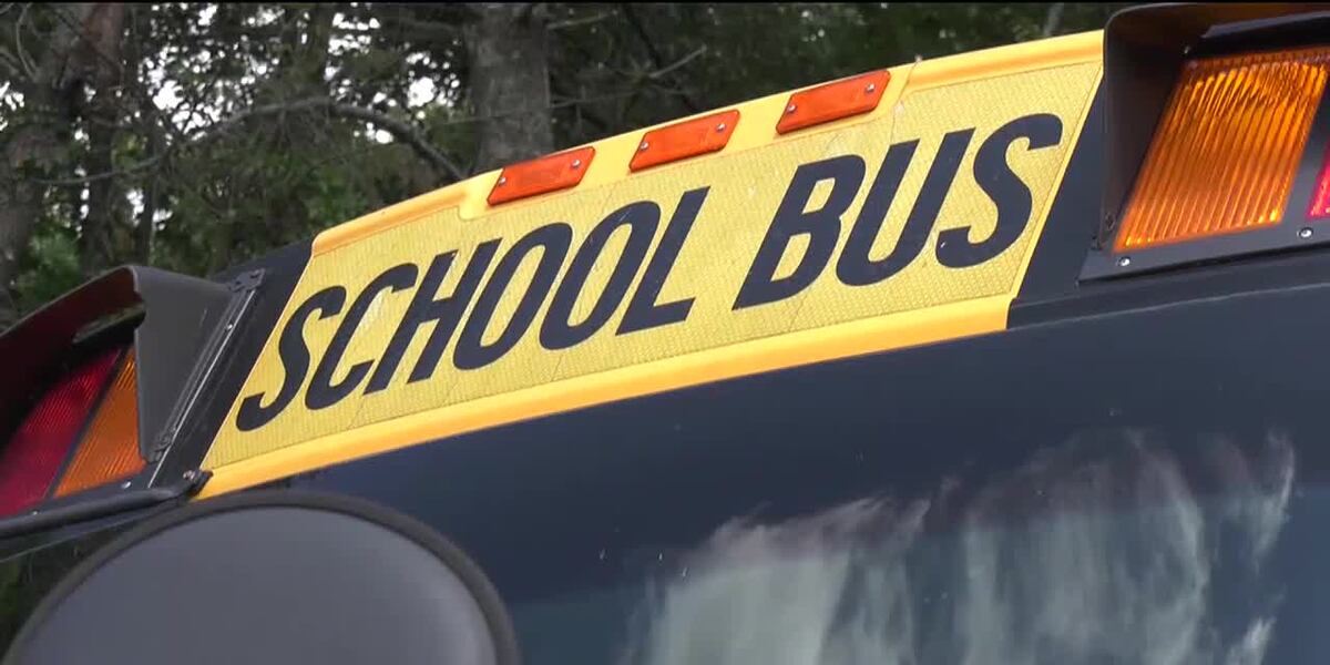 Metro Charlotte school closings Track closures on Jan. 6, 2025