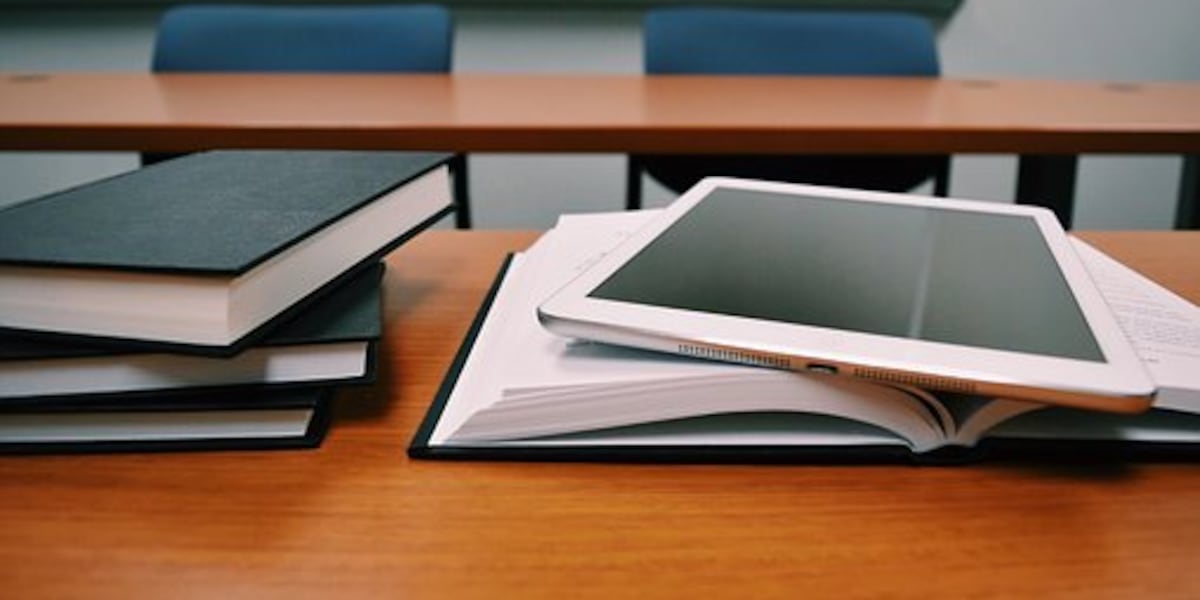 Student at South Carolina college dies during class