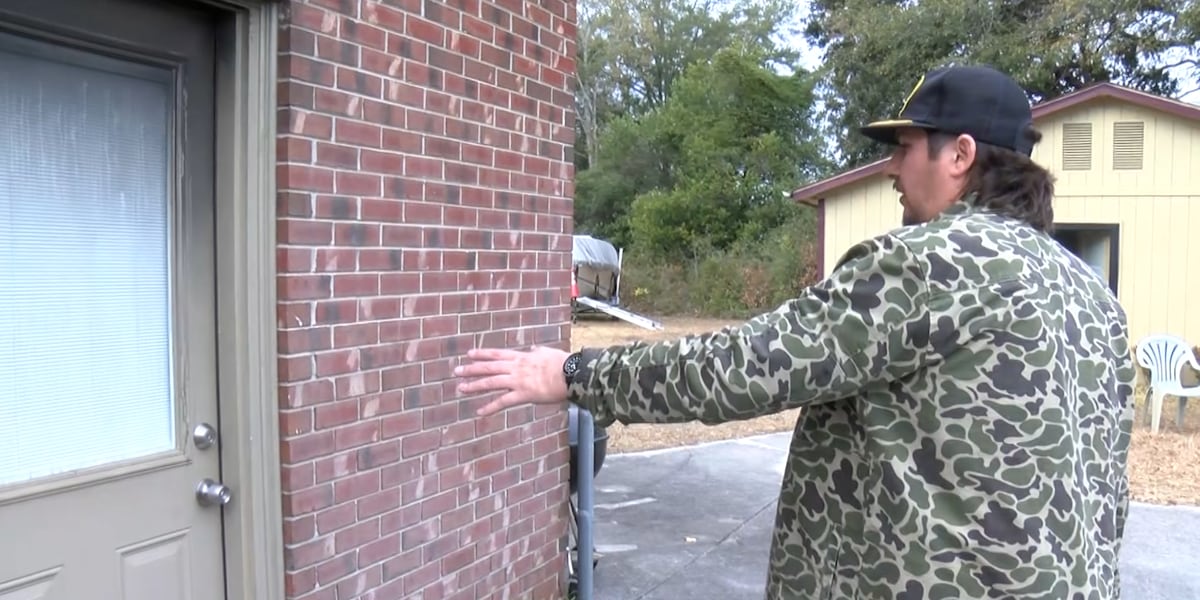 Blake Lantz Man hailed a ‘hero’ after saving friend from burning house in North ...