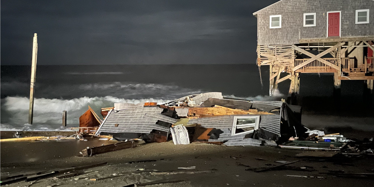 Another house collapses into ocean along North Carolina’s Outer Banks; 3rd this year Another house collapses into ocean along North Carolina’s Outer Banks; 3rd this year