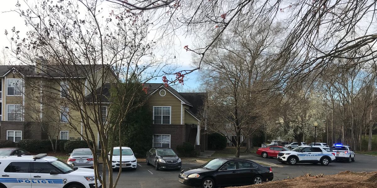 Garinger High student shot while walking to school in east Charlotte