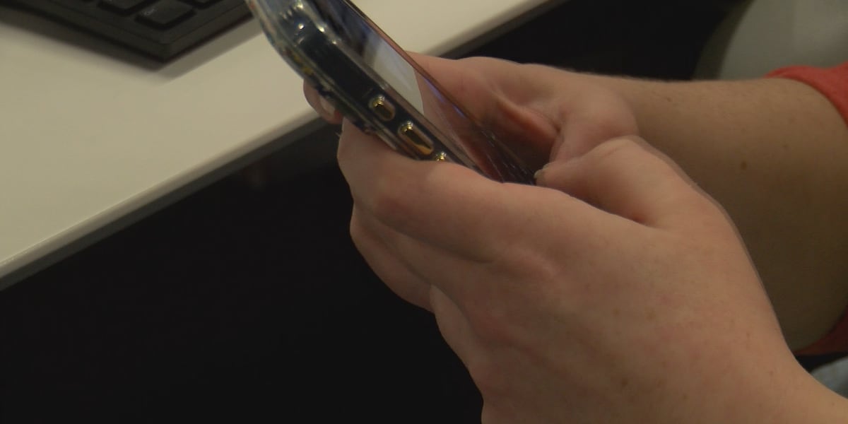 NC attorney general urges residents to report scam texts