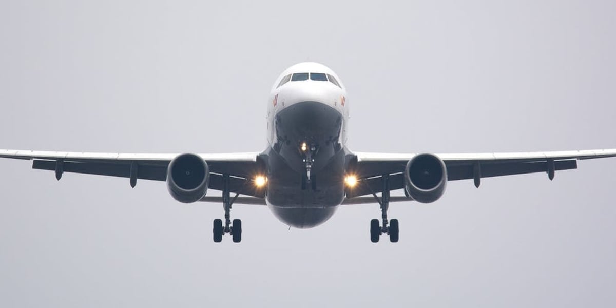 Airlines restore Caribbean flights after military operation disrupts travel