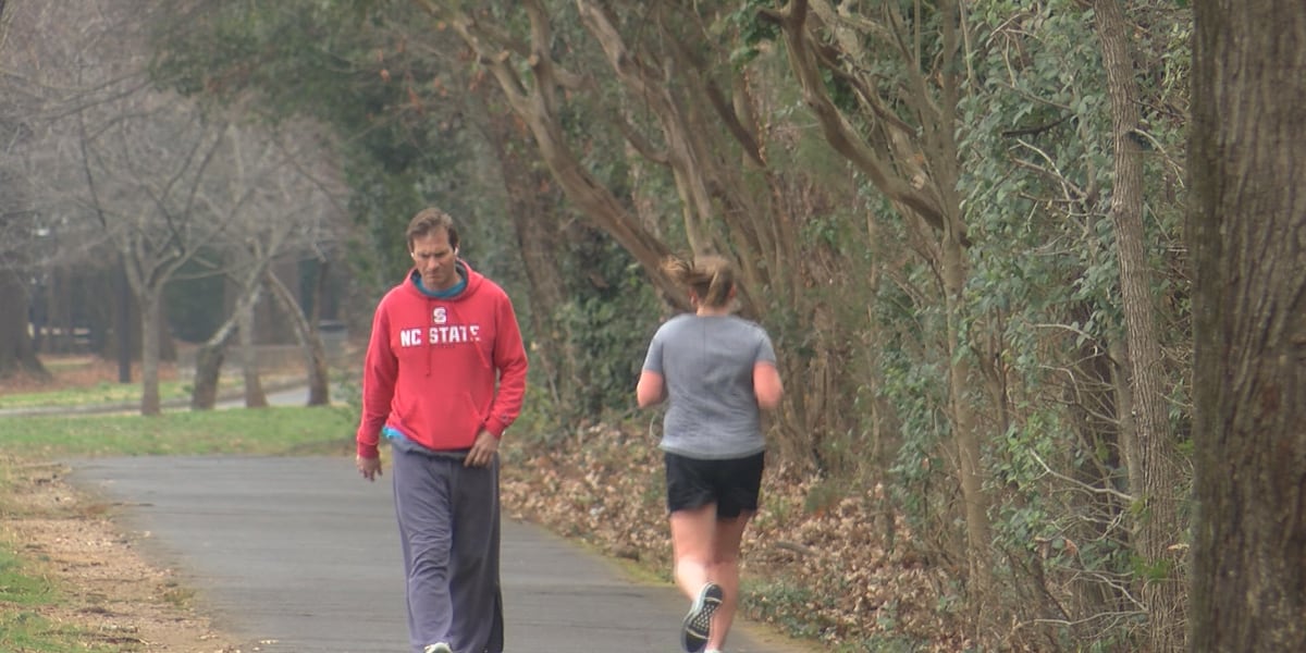 How to avoid injury when exercising, according to a doctor How to avoid injury when exercising, according to a doctor